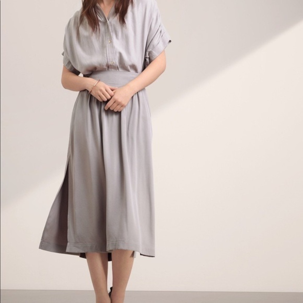 Aritzia Wilfred Gabrielle Midi Skirt (XXS, light grey)